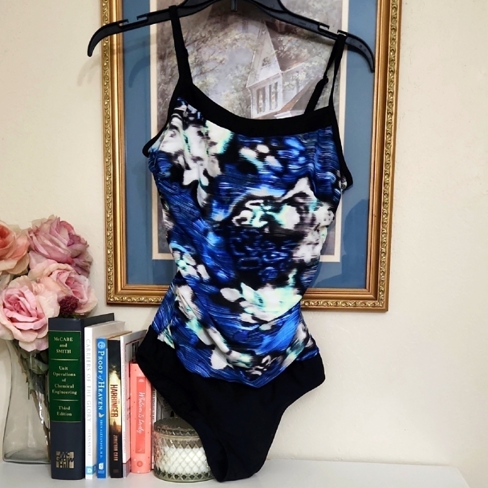 Christina Black and White Swimsuit Size 10 Medium Beach Pool Party Cruise